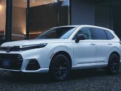 Honda CR-V e :FCEV : la nouvelle voiture à hydrogène arrive au Japon