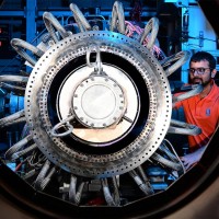 Pour tester leurs turbines à hydrogène, Rolls-Royce et EasyJet s'associent à la NASA